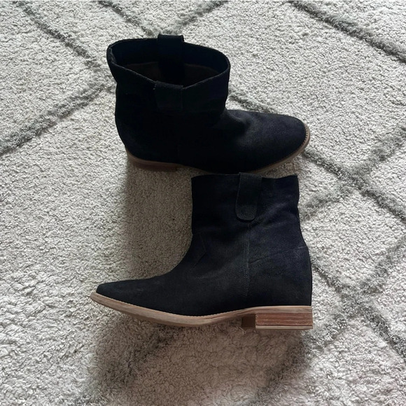 Anthropologie HOWSTY Nyla Suede Pull On Ankle Boots black western 37 / 6.5 - Picture 1 of 11